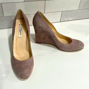 Lk Bennett Maddox wedge. Light purple “dusk” suede wedge. Size 38